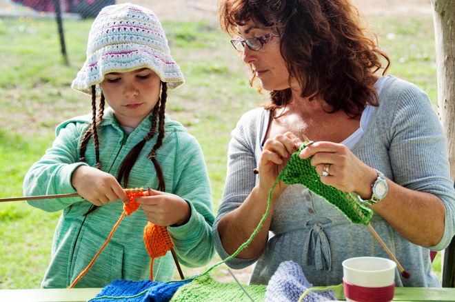 Primary parent-knitting